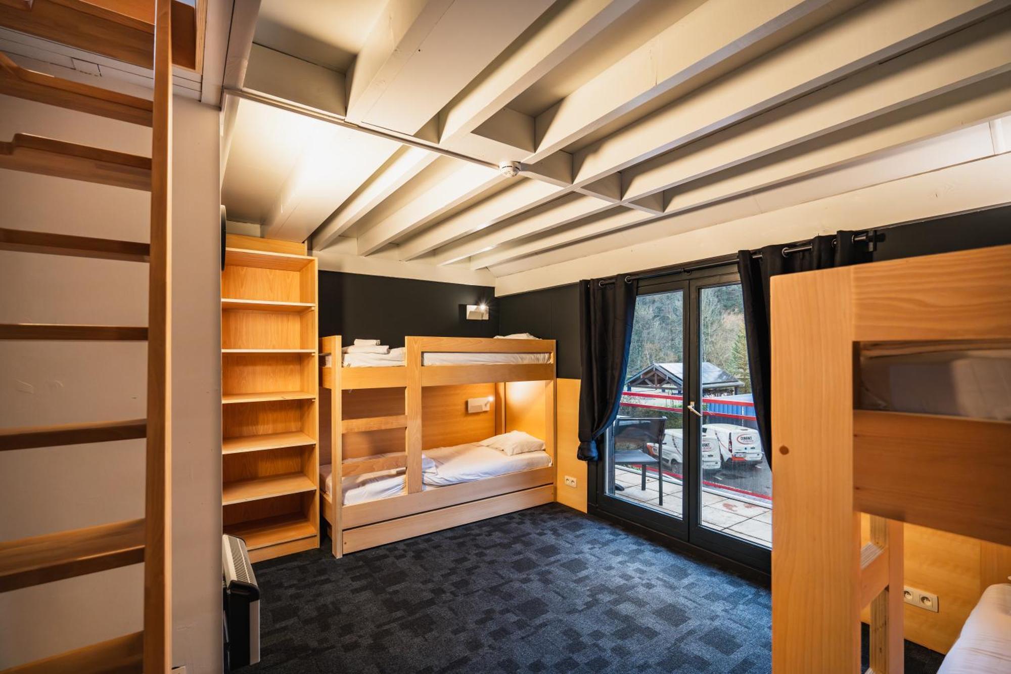 דינאן Hotel Aquatel מראה חיצוני תמונה