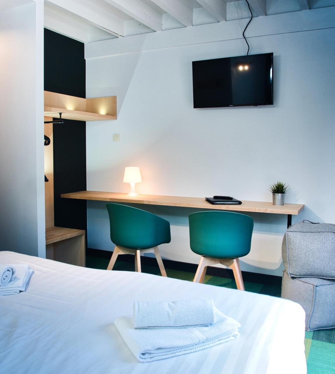 דינאן Hotel Aquatel מראה חיצוני תמונה