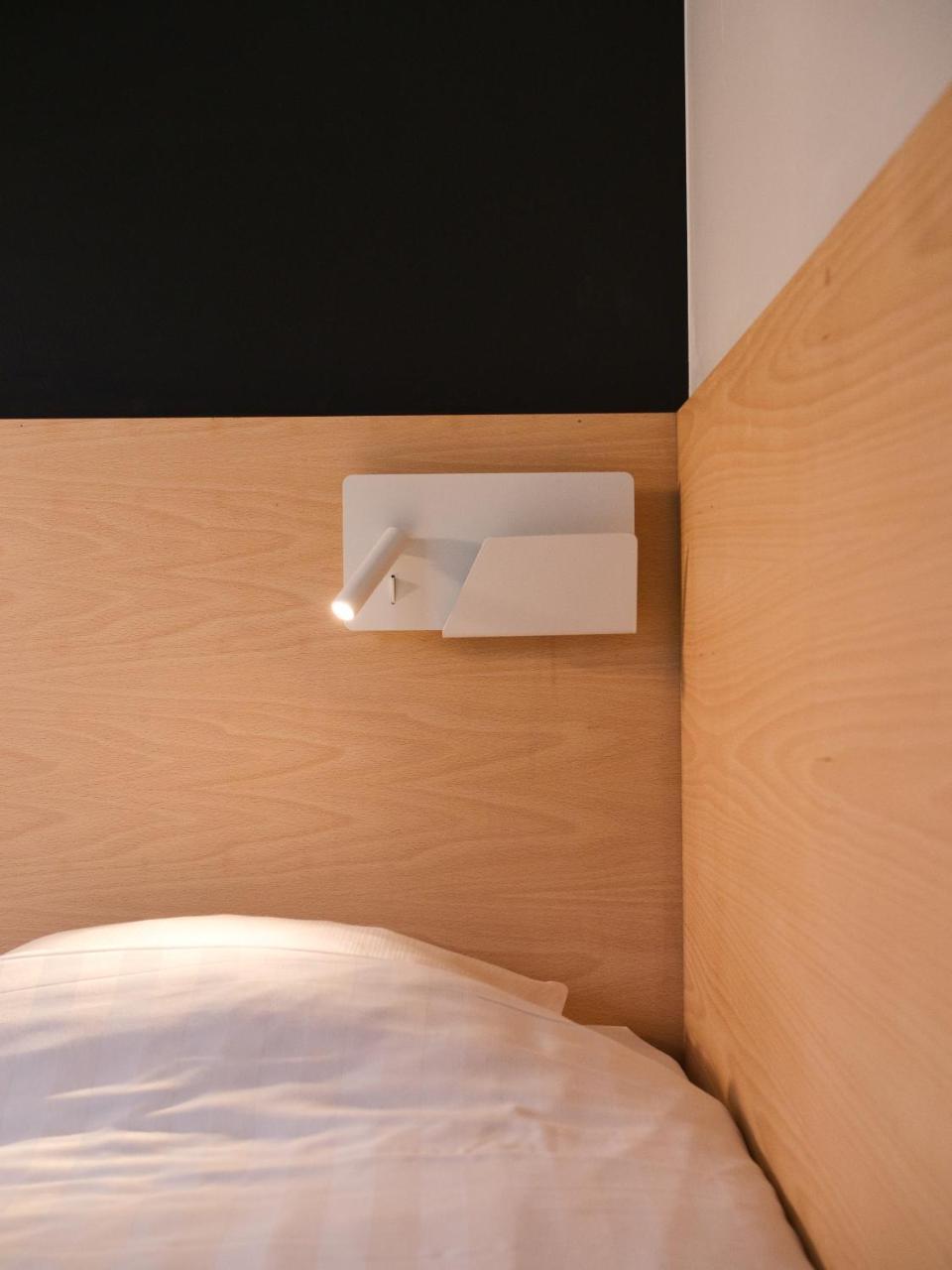 דינאן Hotel Aquatel מראה חיצוני תמונה