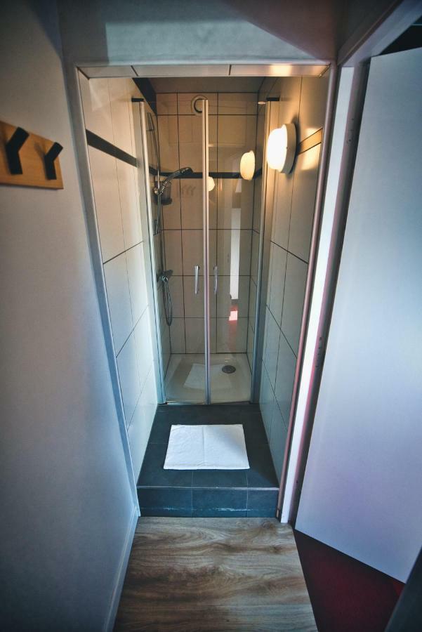 דינאן Hotel Aquatel מראה חיצוני תמונה